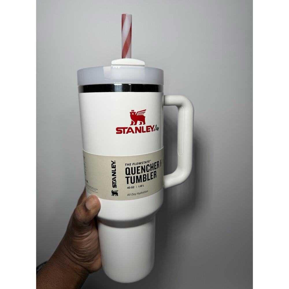 Stanley 2023 Holiday Exclusive MISTLETOE TWIST 40oz Tumbler BNWT BNIB - Picture 4 of 8